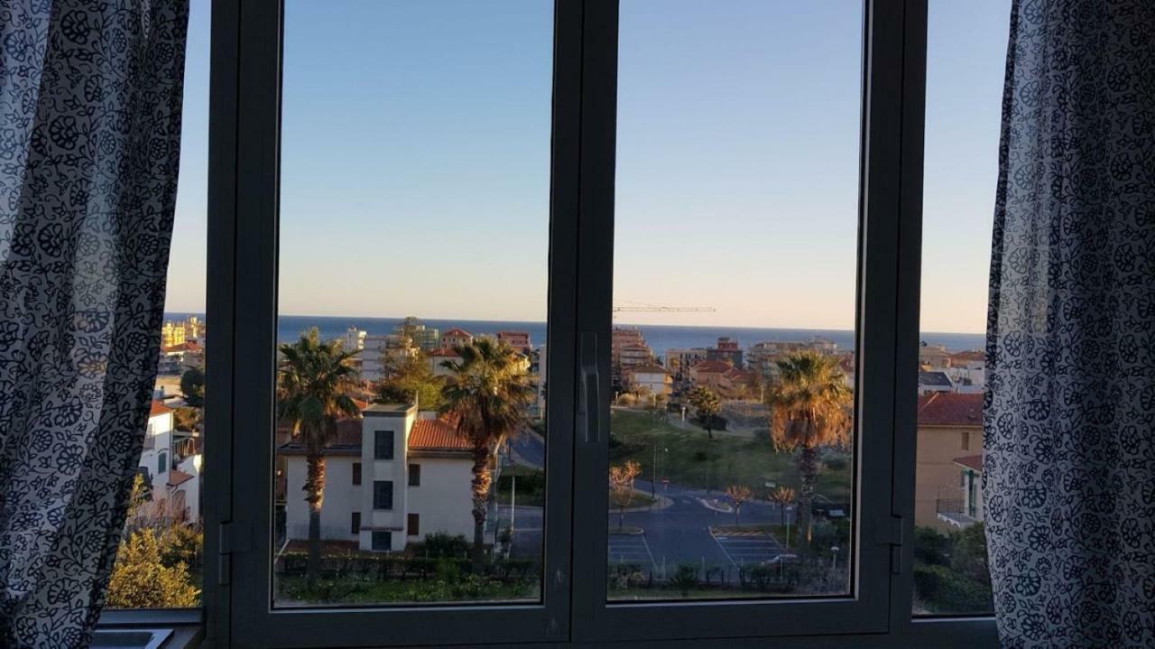 Very Cosy House With Fabulous Sea View! ปิเอตราลิกูเร ภายนอก รูปภาพ