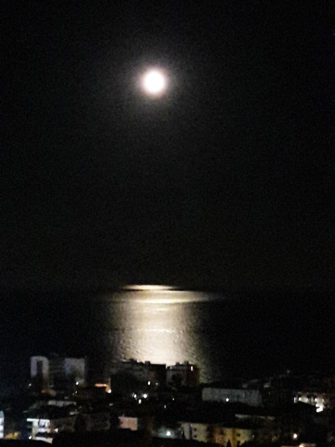 Very Cosy House With Fabulous Sea View! ปิเอตราลิกูเร ห้อง รูปภาพ